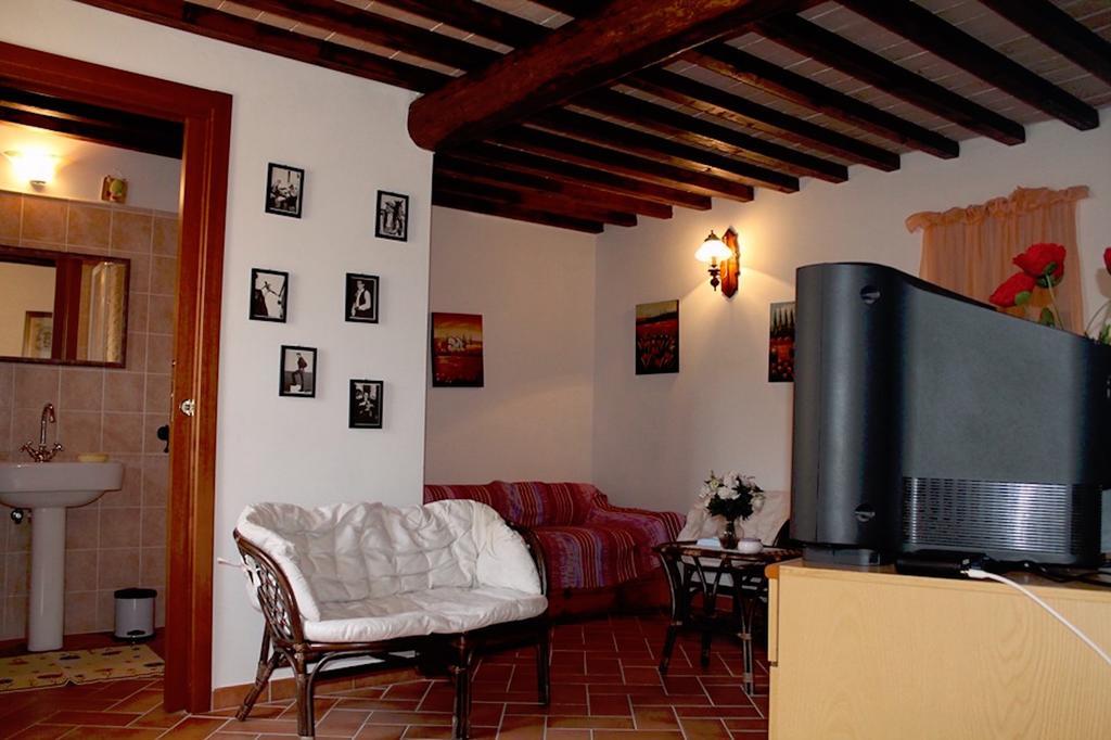 Casa Vacanze In Borgo Monteverdi Marittimo Kültér fotó
