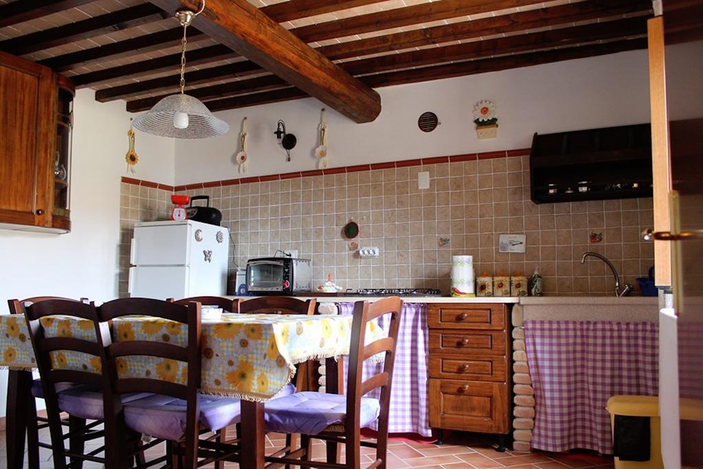 Casa Vacanze In Borgo Monteverdi Marittimo Kültér fotó